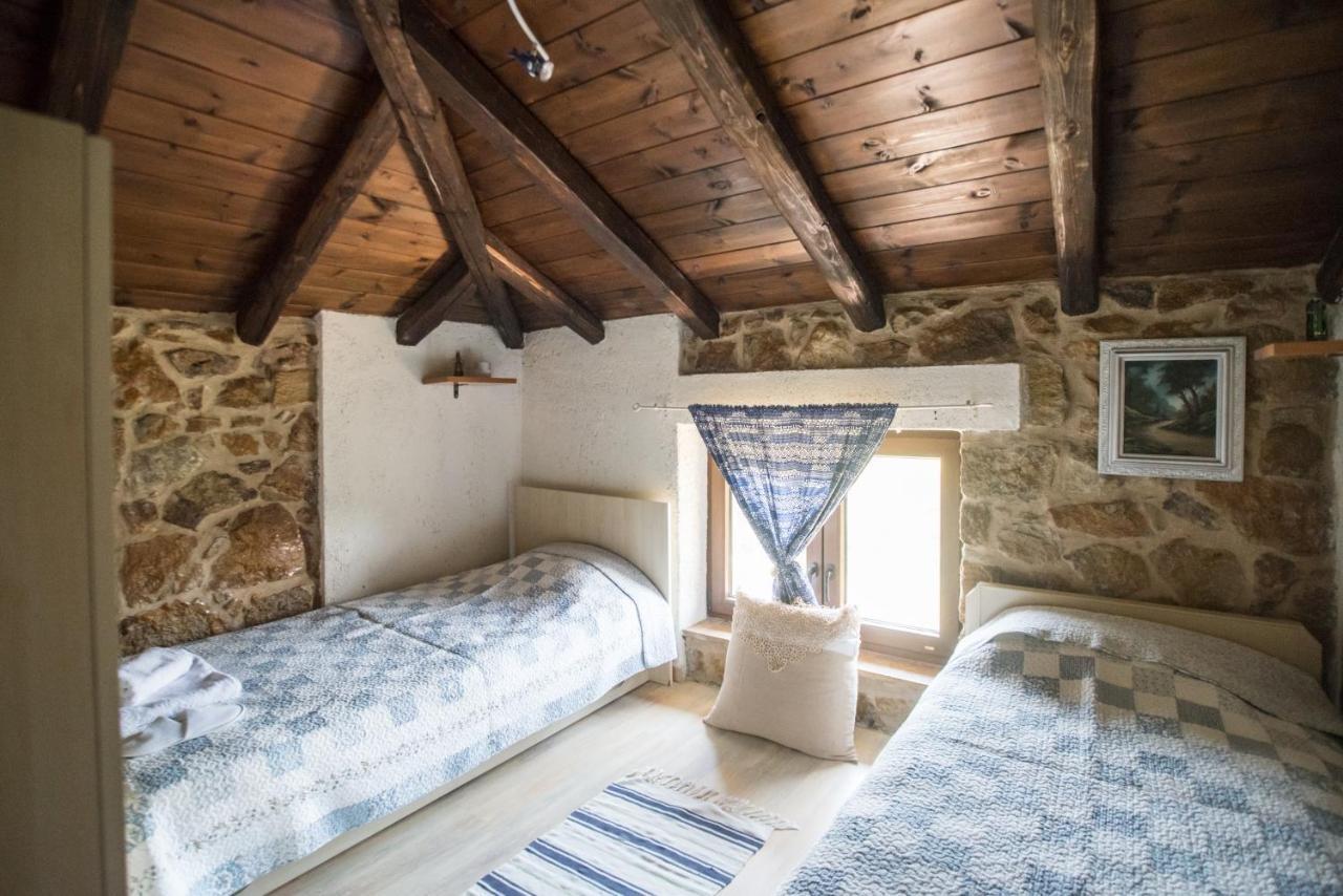 Stone Villas Nea Roda Exteriér fotografie